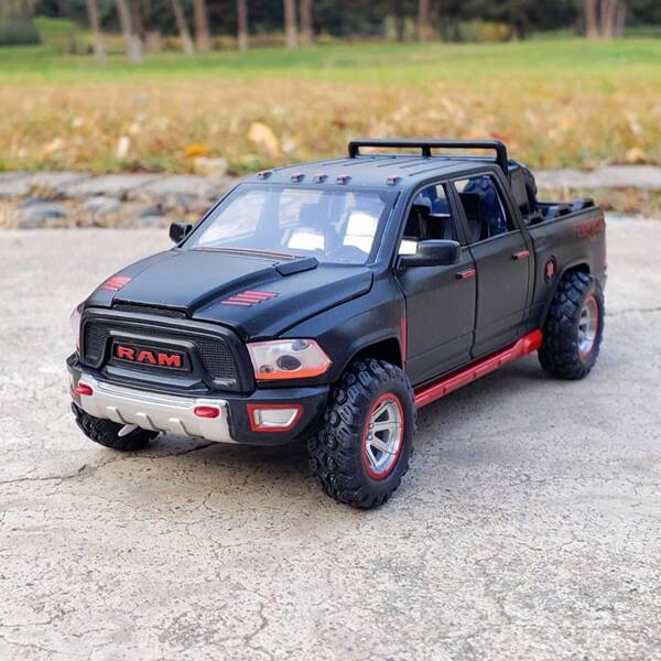 modelgt 1:32 Scale Diecast Ram Pickup Truck Model, Realistic Sound & Light Children's Off-Road Vehicle Toy, Pull Back & Go, Openable Doors, Suitable For Boys 3+ Years Old As Birthday, Halloween, Christmas Gift