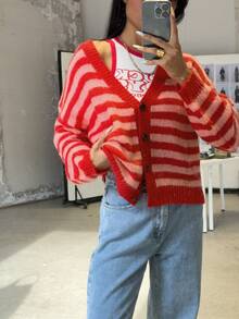 GLOpass Women's Autumn/Winter Y2K Striped Texture Casual Fashion Knit Cardigan, Striped Contrast Button Front Sweater Top