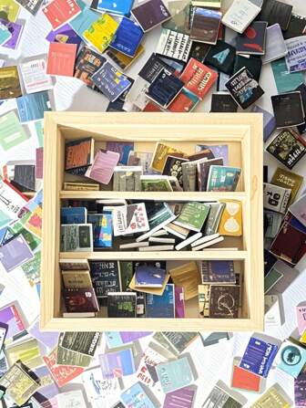 1 Set Anxiety Bookcase Mini Book, (Including 100/70pcs Mini Books) Decorations House Decoration, DIY Craft, Accessories Mini Miniature Model,Suitable As A Holiday Gift, Children's Day; Father's Day; Mother's Day, Thanksgiving; Halloween; Christmas; New Year's Day.