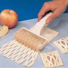 1PC High Quality Pie Pizza Cutter Pastry Bakeware Embossing Dough Roller Lattice Cake Tools Plastic Baking Tool - 白色 - 查看 2