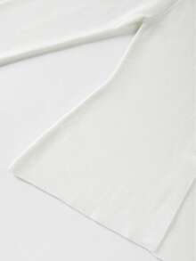 FOR BEAUTY Áo khoác blazer dệt kim may đo nữ, cổ tròn nút vàng tay dài dáng ôm, trang phục dệt kim thanh lịch.. Trắng - trắng - Xem 8
