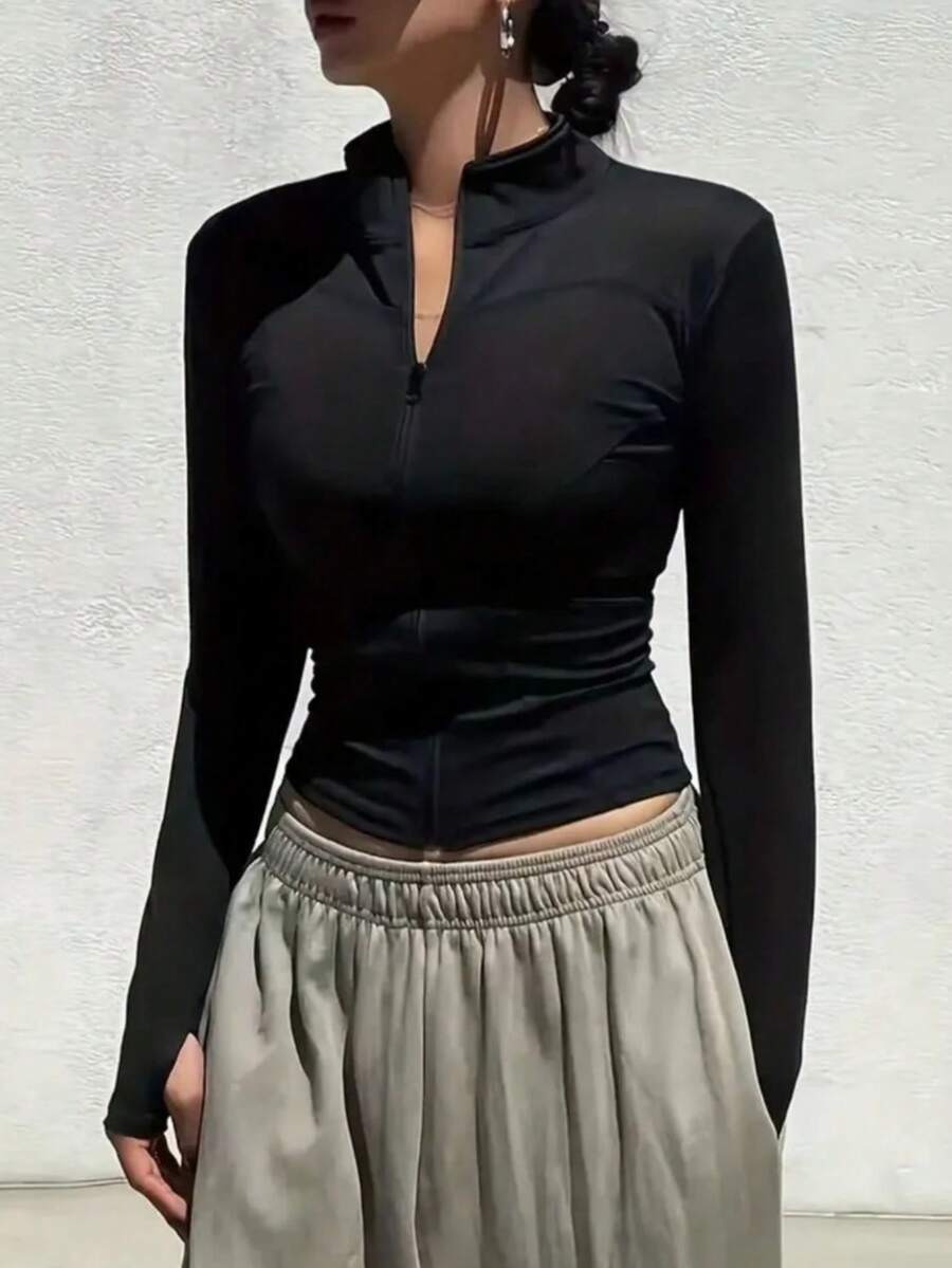 Women's Fitness Tracksuit, Women's Sports Jacket, Women's Zipper Top, Fitted Tracksuit, Workout Wear, Turtleneck Tracksuit, Zipper Sports Coat, Long Sleeve Workout Top, Body-Hugging Tracksuit, Modern Design Tracksuit, Women's White Tracksuit, Gym Coat, Women's Sports Tracksuit, Fitness Tracksuit, Women's Performance Wear, Women's Functional Tracksuit, Women's Lightweight Sports Jacket, Hiking Coat, Stylish Fitness Top, Women's Practical Tracksuit, Comfortable Workout Wear, Women's Running Coat, Women's Casual Sports Tracksuit - 黑色 - 查看 1