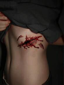 4 件红色万圣节疤痕临时纹身，疯狂妆容，万圣节服装，易于粘贴和去除，万圣节假纹身，适合男女各种身体部位，防水、防汗、不反光，非常逼真的万圣节必备品