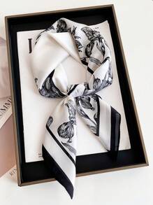 1条仿丝印花围巾，多功能头巾/颈巾，时尚披肩，优雅百搭，也可作发带或发圈搭配连衣裙使用。