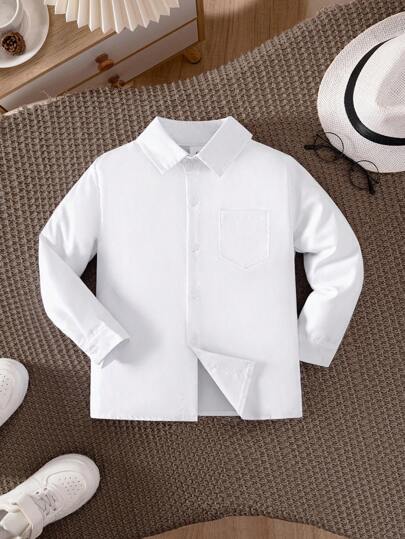 Ung pojke Enkel klassisk enfärgad långärmad skjorta i collegestil