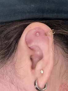 1pc 14K Gold Plated Hypoallergenic Lightweight Silver Double Hoop Earrings, Huggie Hoop Cartilage Helix Piercing Earrings, Suitable For Women 316L Stainless Steel Septum Nose Ring 16G Conch Piercing Jewelry Septum Clicker Lip Ring