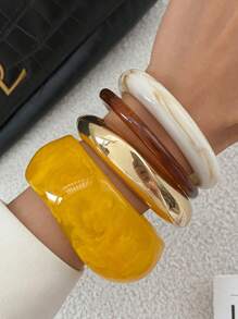 1pc/4pcs/Set Bohemian Geometric Arc Smooth Resin Cuff Bracelet, Luxurious Casual Party Women Couples Wedding Holiday Versatile Metal Jewelry Bracelet Gift (The Material And Color Of The Bracelet Are Subject To The Actual Product)