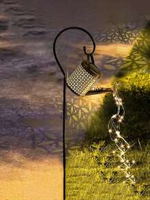 1pc Outdoor Garden Solar LED Water Jug Lamp - Shimmering Watering Can Design, Metal Surface, Rechargeable Solar Panel, Suitable For Path, Lawn, Garden And Porch Decoration As Ambient Lighting, Ideal Holiday Gift, Solar Garden Lamp, Garden Decorative Lawn Lamp, Romantic Lighting, Durable Outdoor Lamp
