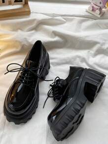 7.5厘米超高跟厚底英式牛津鞋，黑色漆皮粗跟防水台玛丽珍乐福鞋，系带休闲通勤鞋，百搭2025年秋季