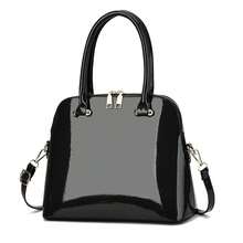 Women Shoulder Bags - 卡其色 - 查看 1