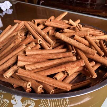 1 Pack Of 5/15/25/35/45pcs Candles, Dried Flowers, Cinnamon, Star Anise, Cassia, Dried Chili Peppers, Suitable For DIY Handmade Candles, Soap, Aromatherapy, Home Decor, Party & Holiday Decorations