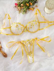 Floral Embroidered Lingerie Set For Women, Rave - Yellow - View 5