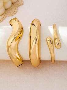3pcs/1set Minimalist Fashion Gold Geometric Wave Asymmetrical Teardrop Bangle Bracelet Set, Suitable For Women, Thick Smooth Texture Heavy Metal And Zinc Alloy Material