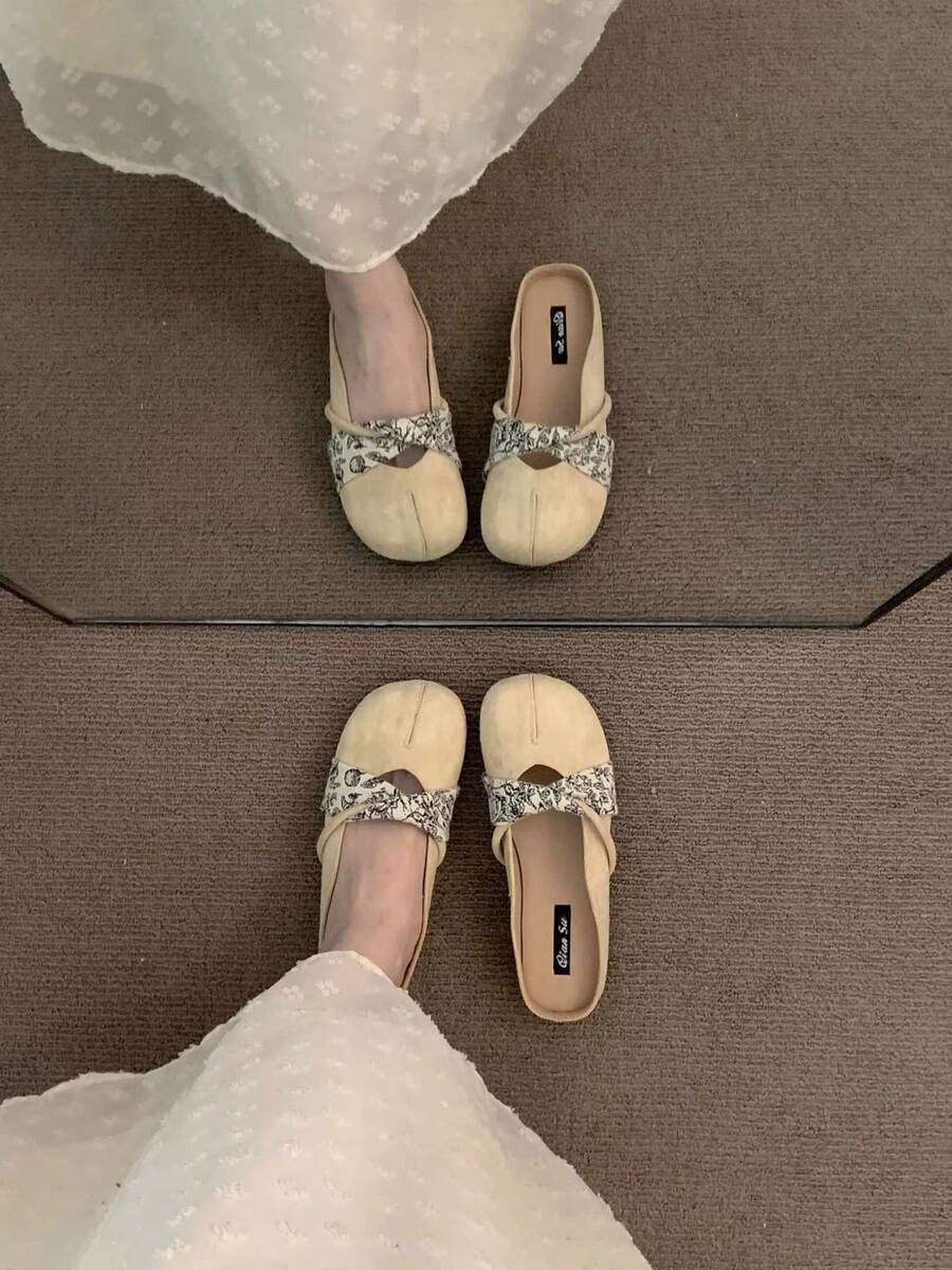 Zapatillas frías de Mueller de ocio zapatillas francesas con cabeza de sobre rojo y media zapatilla, Bailarinas de mujer, las mujeres usan un pie perezoso para pedalear el nuevo modelo de primavera y verano. - Beis - Ver 1