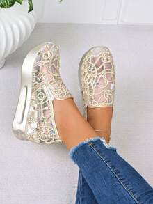 Slimming Lace Mesh Breathable Lightweight Sneakers With Glitter Wedge Heel, For Spring/Summer - Gold - View 5