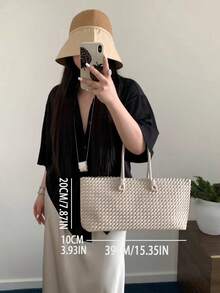 2025 New Arrival Niche Commuter Woven Tote Bag, Fashion Versatile Extra Large Capacity Shoulder Bag, Straw Bag - White - View 2