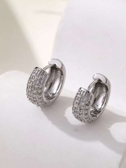 1 pezzo Orecchino a cerchio da uomo completamente decorato con strass, regalo ideale per l'uso quotidiano per amici e fratelli