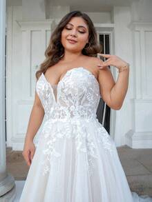 Plus Size Off-Shoulder Detachable Sheer Long A-Line Embroidered Wedding Dress