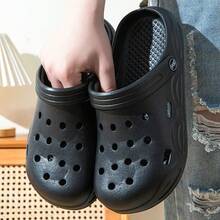 2026 Nya sommar andningsbara ihåliga bekväma slip-on sandaler, unisex halkfria luktresistenta tofflor - Svart - Visa 8