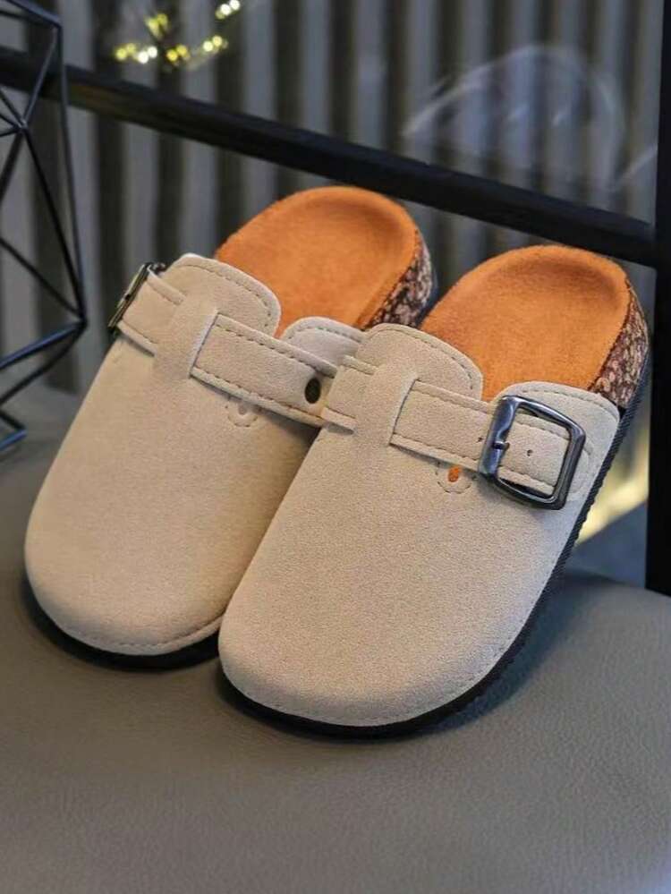 HAHABOBO 一双纯色儿童拖鞋，男女童均适用，轻便百搭，室内、室外、沙滩均可穿着，适合所有季节，包括夏季和秋季。 - 杏色 - 查看 3