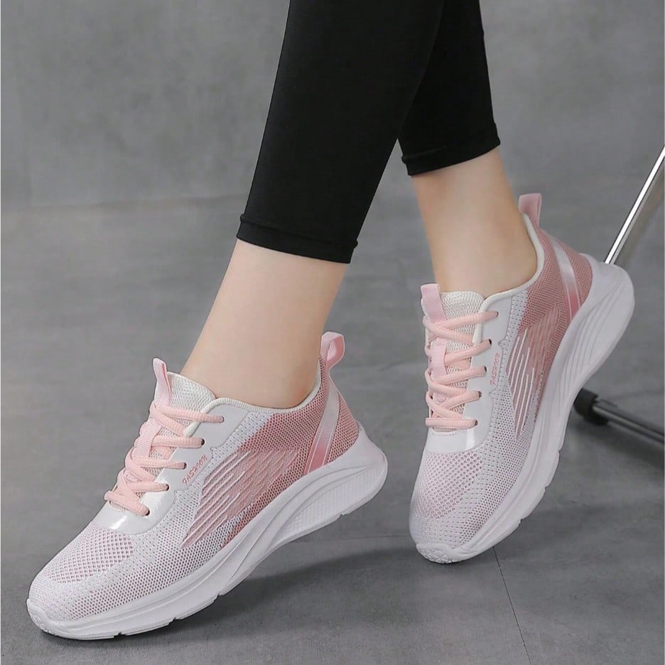 Nuevos zapatos deportivos casuales de primavera/verano, zapatos para correr transpirables para mujeres, cómodos y suaves tenis de malla gruesa para e