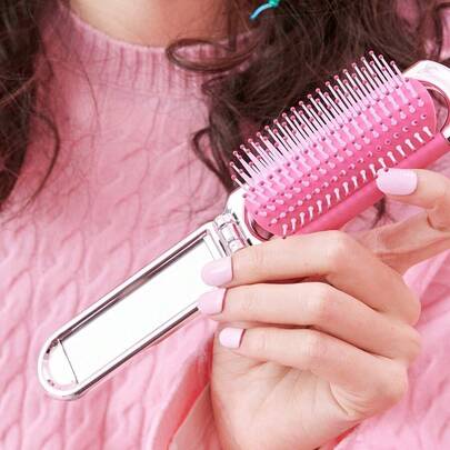  MINISO Barbie Series Sunshine Folding Mirror Comb - Stylish Pink And Metal Shine Combination, Multifunctional Design, Easily Solves Hair Tangles, Suitable For Various Occasions(1 PC)