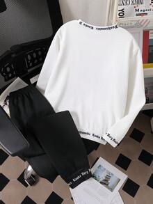 Ein stilvolles und attraktives Set aus Rundhals-Sweatshirt mit Buchstaben-Aufdruck und langen Ärmeln für Jungen, mit einzigartigem Design und bequemem Stoff, perfekt für Outdoor-Urlaube und Lässig Kleidung im Herbst und Winter