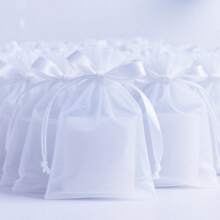 50/100pcs White Organza Gift Bags, New Year Party Candy Bags, Wedding Favor Bags, New Year Party Colorful Drawstring Organza Bags With Ribbons, Multiple Sizes, Baking Packaging Bags, Jewelry Gift Bags, Suitable For Weddings, Back To School Gifts, Family Gatherings, Celebrations, Outdoor Parties, All Seasons, Can Also Be Used As Fruit Protection Bags