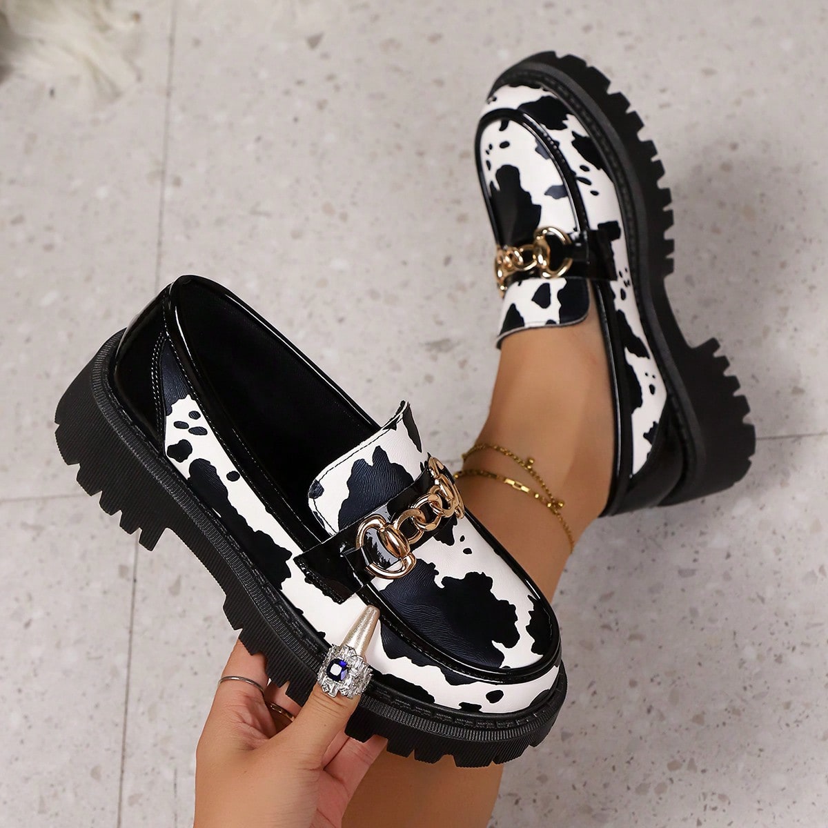 Mocasines de cuero con patchwork para primavera & otoño, suela gruesa cómoda minimalista con estampado de vaca blanco & negro, tacones de cuña, vac