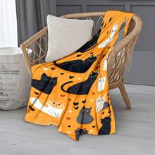 A Flannel Blanket With A Cute Cat Pattern On 1PC Is Soft, Warm, Convenient, Lightweight, And Versatile. Suitable For Sofas, Beds, Bedrooms, Living Rooms, Offices, Camping, And Travel. It Is An Ideal Gift For Friends, Family, Sons, Daughters, Brothers, Sisters And Parents For New Year, Christmas, Halloween And Birthday