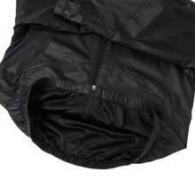 Under Armour Damen Rival Sport Windjacke, Jacke mit Kapuze, Fitness-Training Outfit, 1382698-001