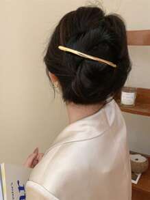 1pc The Simple And Not Simple Curved Clip Adds Tenderness, And It Is Professional And Elegant With Formal Wear, School Stuff