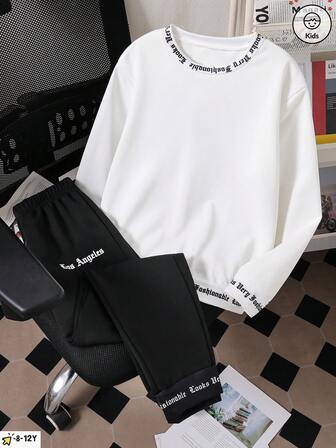 Conjunto de sudadera y pantalones con cuello redondo y manga larga con estampado de letras de calle estilosos y guapos para niños, con un diseño único y tela cómoda, perfecto para vacaciones al aire libre y uso casual en otoño e invierno