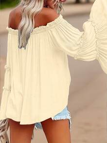 Bluzka damska w jednolitym kolorze z odkrytymi ramionami i rozszerzanymi rękawami, plisowana, w dużych rozmiarach - Morela - Zobacz 3