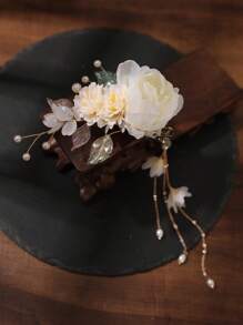 金属叶边白色花朵发夹，适合日常佩戴，爪夹，发爪，发夹，发卡，发夹，花朵发饰，白色发饰，女士度假装扮 - 米色 - 查看 3