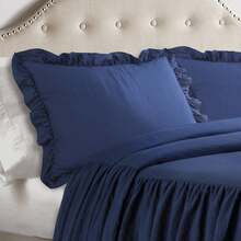 Lush Decor Ruffle Skirt Bedspread 3 Piece Set, Queen, Navy - Blue Queen Bedding - Ruffled Bedspread - Vintage Farmhouse Decor Halloween-Fall Decor-Room Decor - 海軍 - 查看 2
