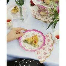 Floral Afternoon Tea Party Decorations For 16 Guests Disposable Tableware Set Pretty Paper Plates Napkins Teacups Bunting For Birthday Mother's Day  Shower Made By Talking Tables-0166 - 漿果(基於花卉上下文預測) - 查看 6