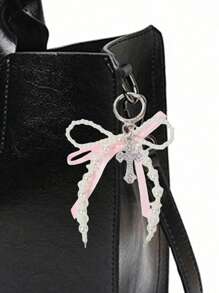 Y2k 粉红丝带蝴蝶结珍珠钻石十字架吊坠钥匙扣，精致的少女包饰，适合女孩、学生和的可爱包饰 - 适合背包、钱包、手机、礼品袋和日常学校使用的精美配饰，也可作为礼物赠送给朋友、生日礼物、教师节礼物、返校季节。