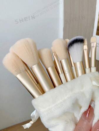 Set di 13 pennelli trucco professionali morbidi e soffici per fondotinta, cipria, ombretti e sfumatura, con spugnetta per il trucco, accessori per il trucco, regalo per principianti del trucco, colore casuale