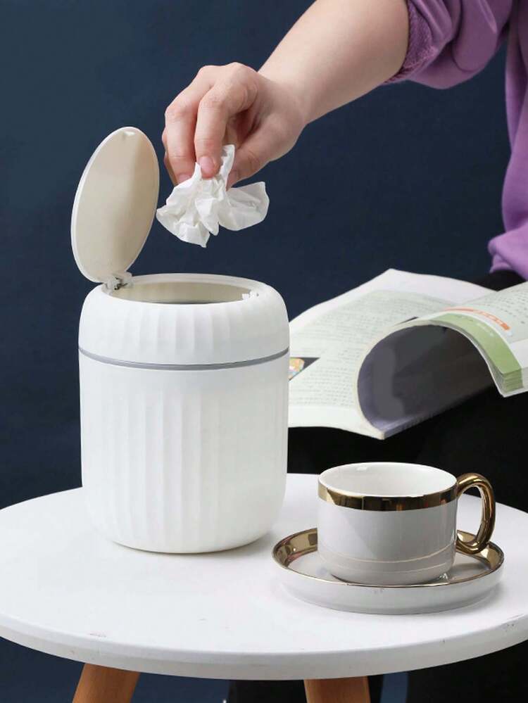 1Pc Mini Garbage Bin, Covered Small Trash Can, Desktop Trash Can, Plastic Desktop Waste Paper Basket, Swing-Top Design To Prevent Odor Leakage, Used For Storing Fruit Peel And Paper Scraps On Desk To Keep Tidy, For Bathroom, Home Office Desk Decor,Coffee Table, Office, Living Room, Study - Multicolor - View 3