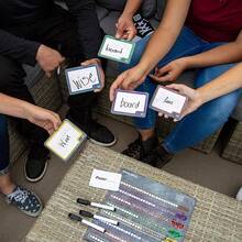 BLANK SLATE, Where Great Minds Think Alike, Fun Family-Board Game, Word Association Party Game, Easy To Learn, Fun To Family Game Night, 3-8 Players, Ages 8+ - 遊戲 - 查看 5