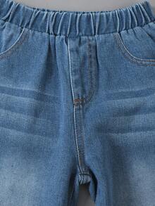 2 piezas Conjunto de sudadera de cuello redondo de manga larga informal y pantalones de mezclilla para niños pequeños, con estampado de letras y animales, adecuado para ocio al aire libre, otoño/invierno