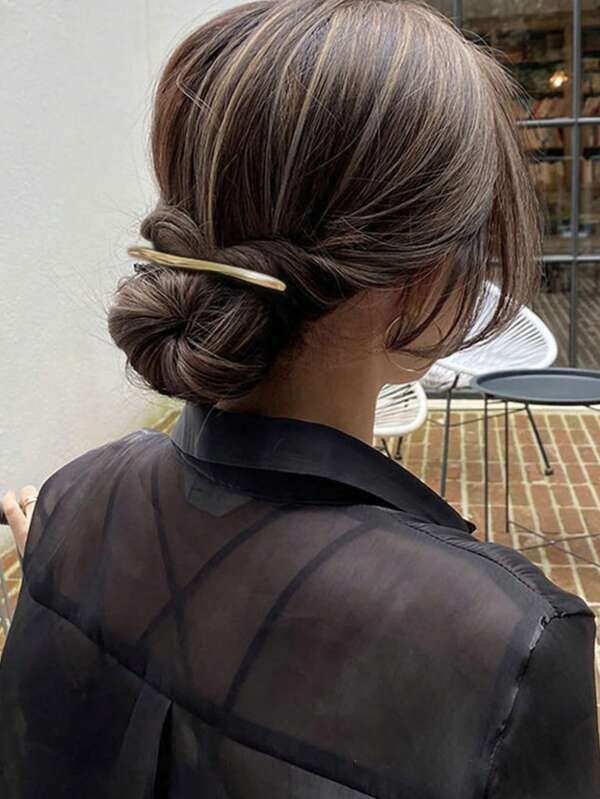 1pc The Simple And Not Simple Curved Clip Adds Tenderness, And It Is Professional And Elegant With Formal Wear, School Stuff