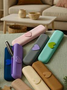 1 Caja de almacenamiento de brochas de maquillaje con forma de corazón para viaje, con gran capacidad, hecha de material de silicona, con estilo y portátil, adecuada para guardar brochas de maquillaje facial. Tiene una textura suave y lisa, con múltiples opciones de color disponibles. Bolsa, bolsa de maquillaje, organizador de maquillaje, bolsa de aseo, organizador de escritorio, bolsa de cosméticos, bolsa de maquillaje, organizador de maquillaje, accesorios de tocador, bolsa de maquillaje, bolsas de maquillaje, joyero, bolsa, soporte de brochas de maquillaje, soporte de brochas, organizador de perfumes, bolsa