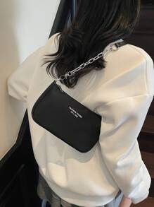 时尚休闲字母装饰涤纶材质拉链单肩包，简约便携斜挎包，适合女性购物、工作、外出和日常使用 - 黑色 - 查看 2