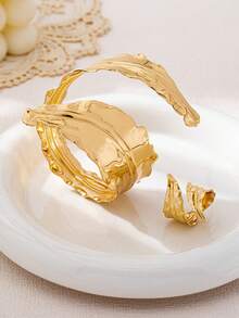 1 Bộ trang sức nhẫn và vòng tay kim loại nặng họa tiết lá bất đối xứng sang trọng, phụ kiện thời trang và thanh lịch phù hợp cho trang phục hàng ngày của phụ nữ - Vàng - Xem 4