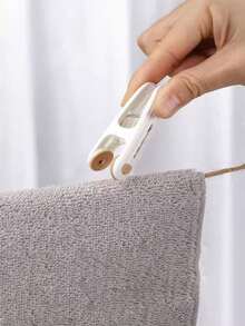 1/6/12/24PCS 无痕夹晾衣架,防风固定晾衣袜、床单、居家必备好物,用起来说好看,耐用,不留痕迹抓地力强,无痕夹晾衣架,防风固定晾衣袜、床单、居家必备好物,用起来说好看,毛巾夹沙滩巾度假必备衣夹 - 彩色 - 查看 5