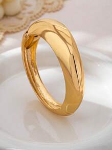 3pcs/1set Minimalist Fashion Gold Geometric Wave Asymmetrical Teardrop Bangle Bracelet Set, Suitable For Women, Thick Smooth Texture Heavy Metal And Zinc Alloy Material