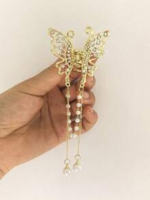 1 pieza Pinza de pelo con mariposa de perla y rhinestone con borla, minimalista y práctica, clip de pelo multifuncional para otoño e invierno, accesorio de pelo para mujer para atuendos de vacaciones