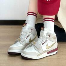 Nike Air Jordan Legacy 312 新年变身系列 - 大童运动鞋 白/金栗色 IB4914-161